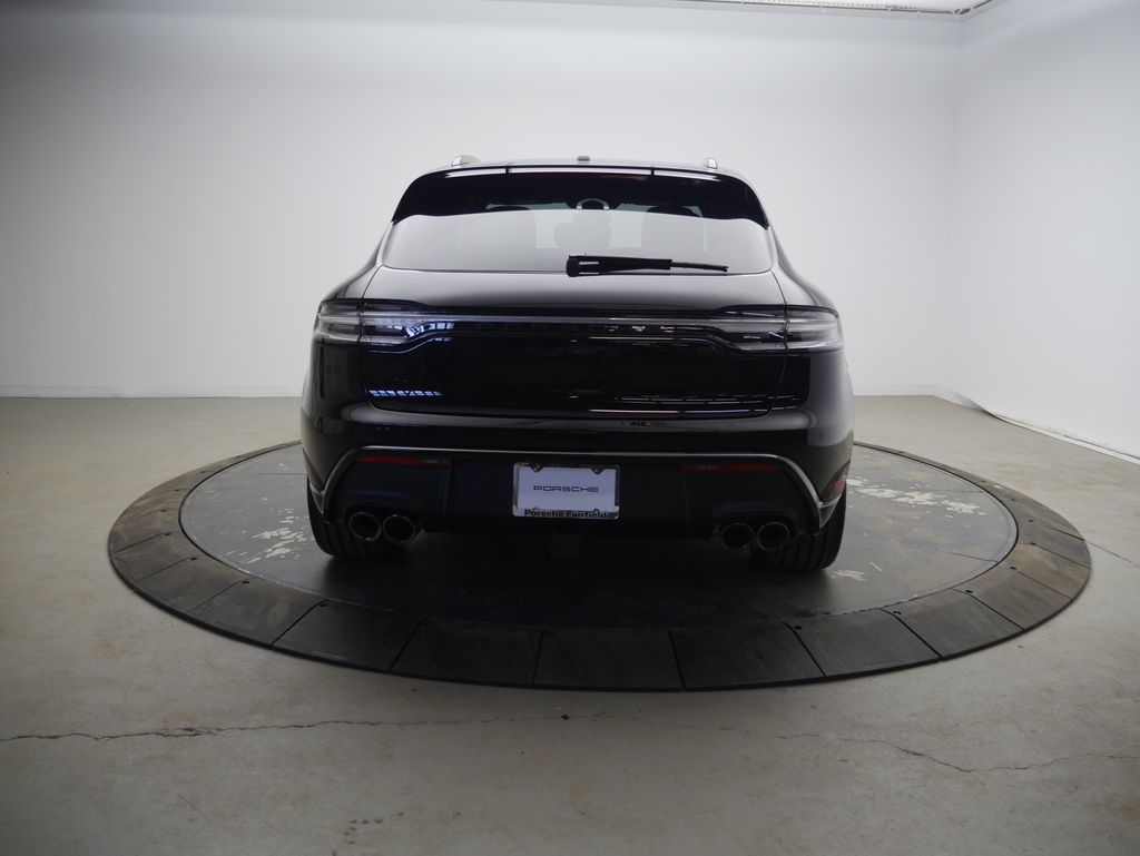 Thumbnail: 2026 Porsche Macan - 6