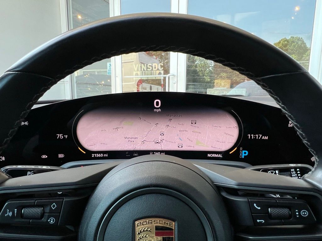 2022 Porsche Taycan 4S photo