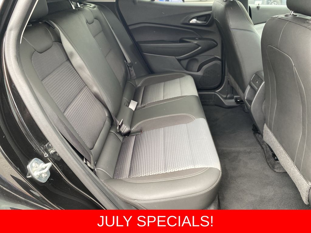 Used 2025 Chevrolet Trax SUV