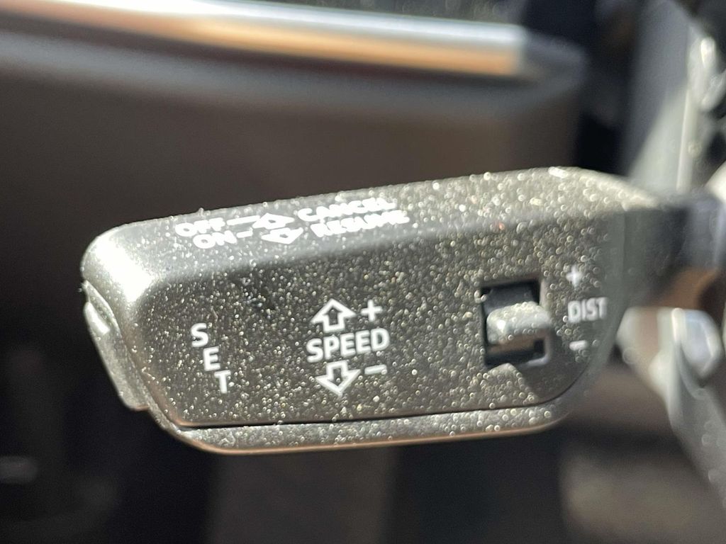Used 2024  Audi L 55 image 36