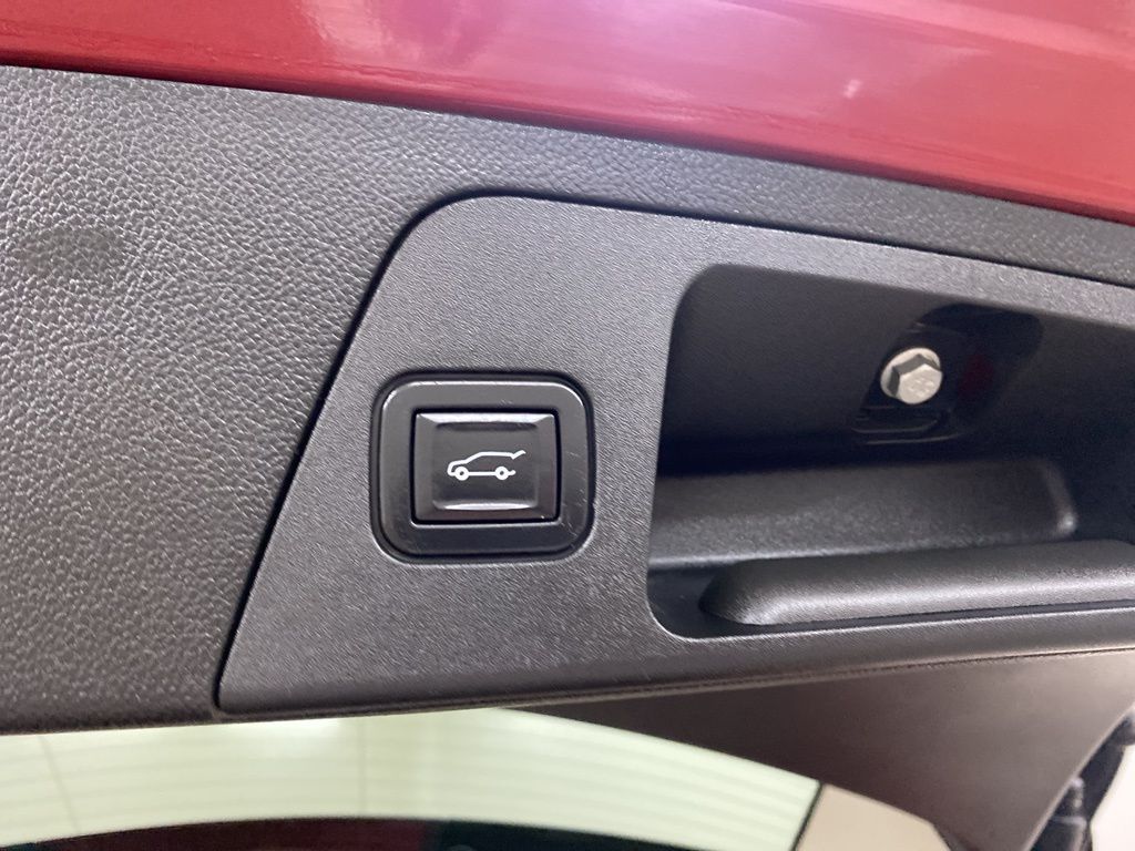 2020 Buick Envision Essence photo