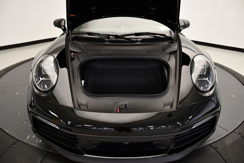 Thumbnail: 2024 Porsche 911 - 13