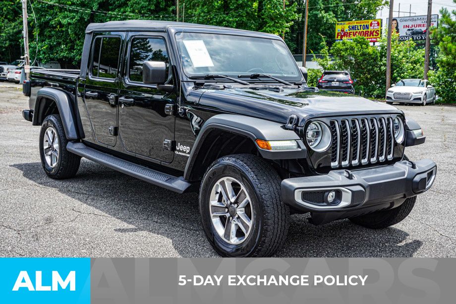Used 2022 Black Jeep Overland image 4