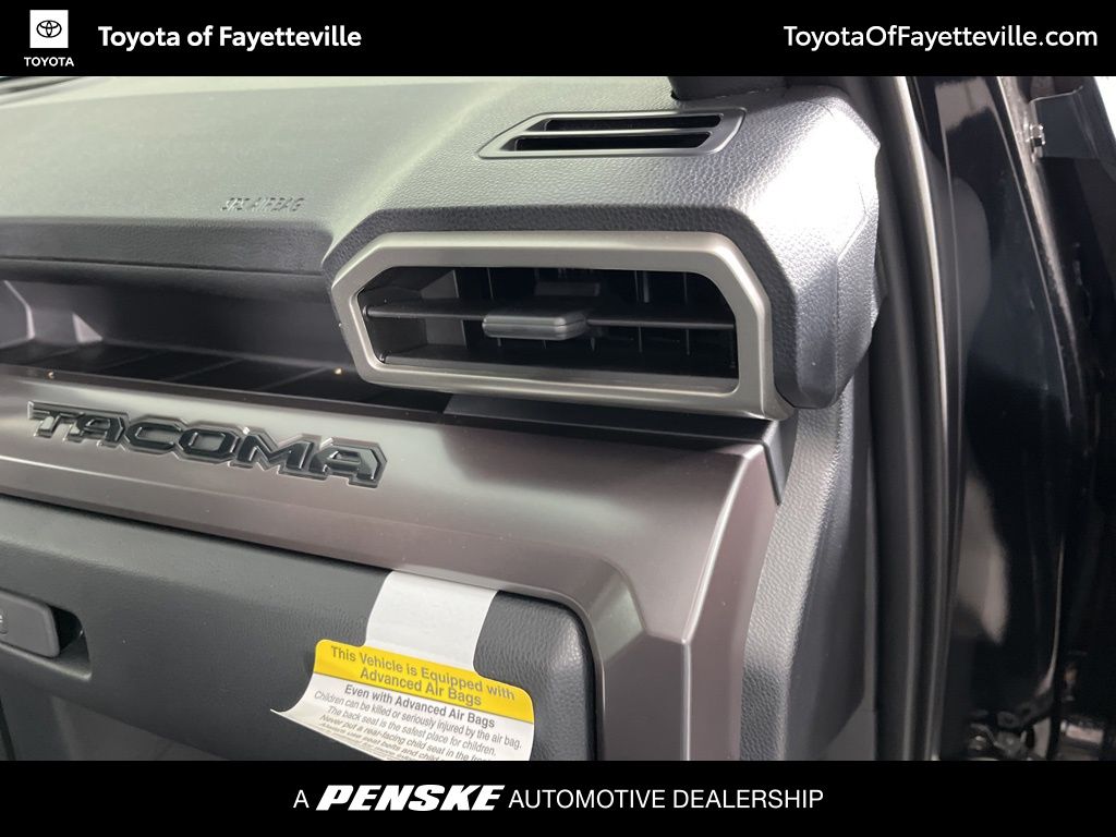 2025 Toyota Tacoma TRD Off-Road 10