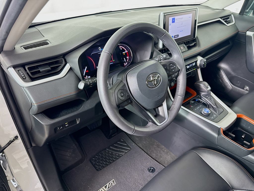 Thumbnail: 2023 Toyota RAV4 - 9