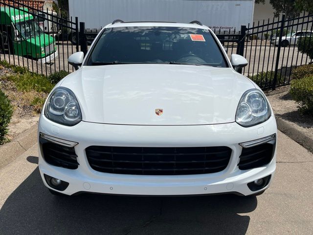 Thumbnail: 2018 Porsche Cayenne - 3