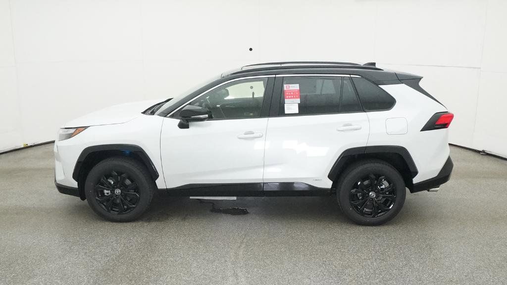 Thumbnail: 2025 Toyota RAV4 - 24