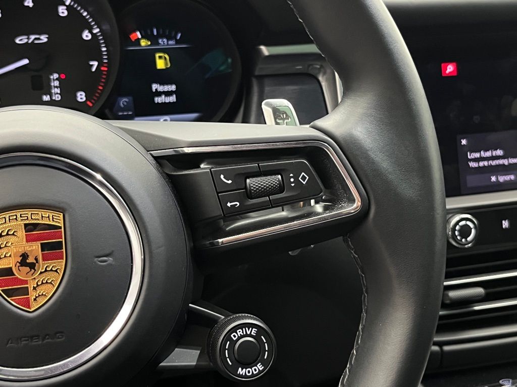 Thumbnail: 2022 Porsche Macan - 14