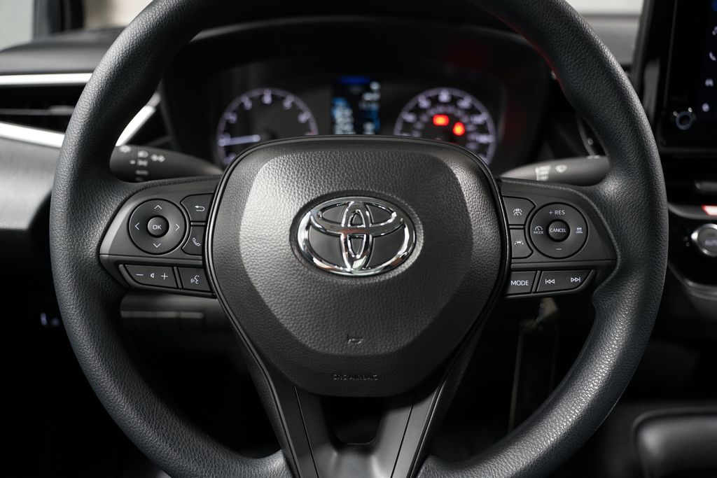 2025 Toyota Corolla LE 12