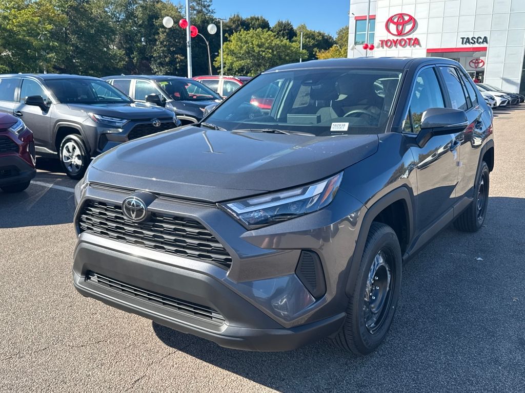 2025 Toyota RAV4 LE photo 3