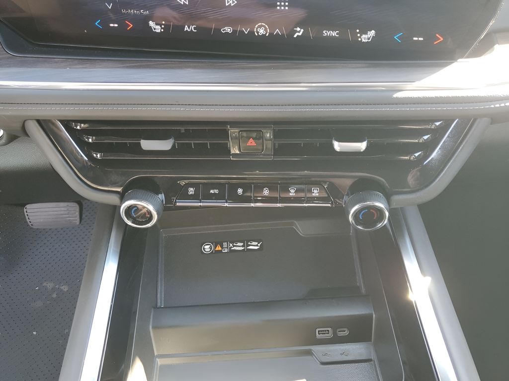 Used Car 2025 Chevrolet Suburban  Z71 For Sale Under $70,000 In Austin, Texas