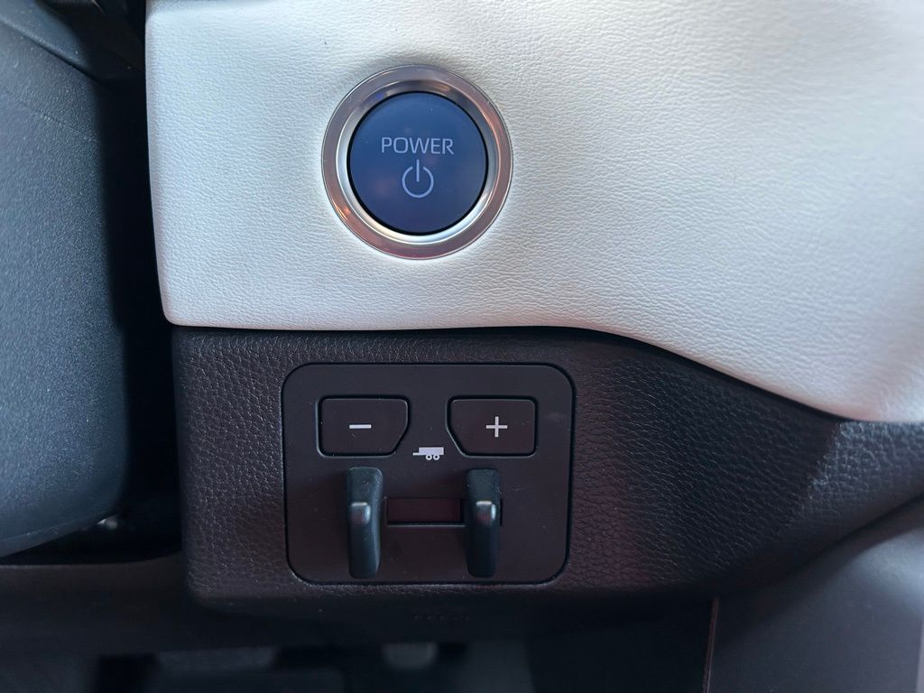 Thumbnail: 2024 Toyota Sequoia - 30