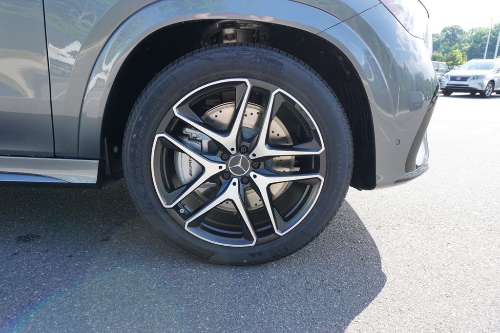2025 Mercedes-Benz GLE 53 AMG 22