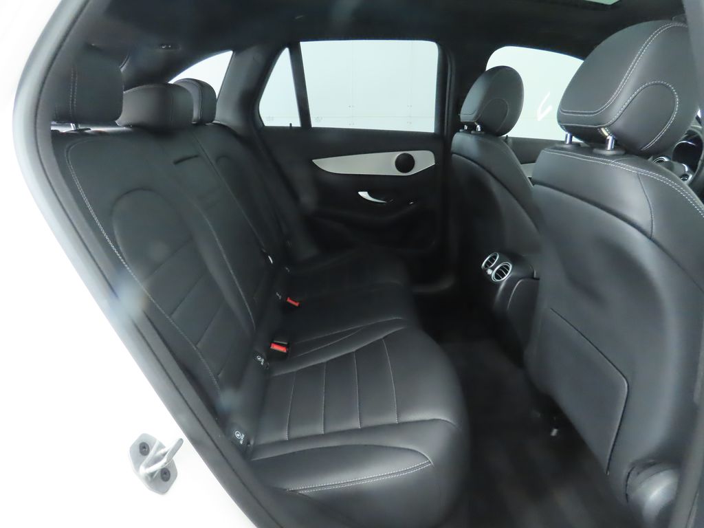 Thumbnail: 2022 Mercedes-Benz GLC - 22