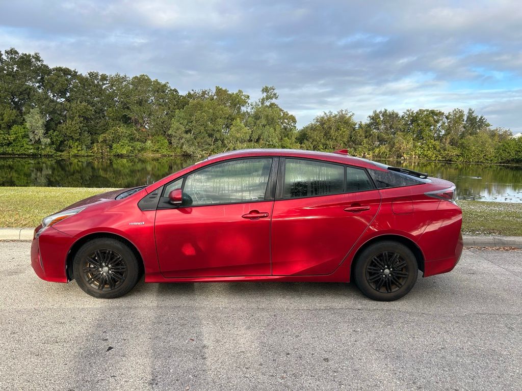 Thumbnail: 2016 Toyota Prius - 2