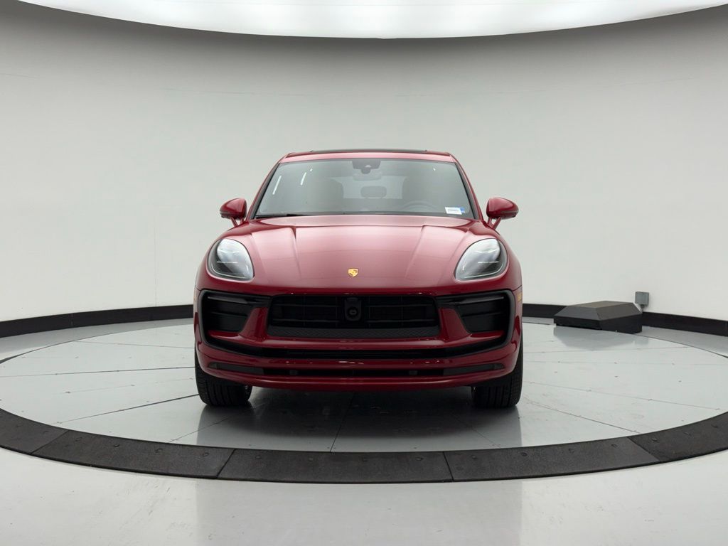 Thumbnail: 2026 Porsche Macan - 8