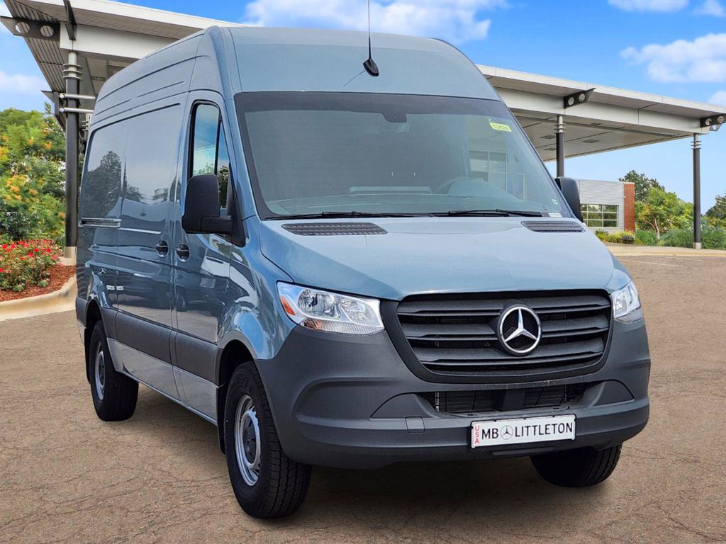 2024 Mercedes-Benz Sprinter 2500 Cargo 144 WB 2