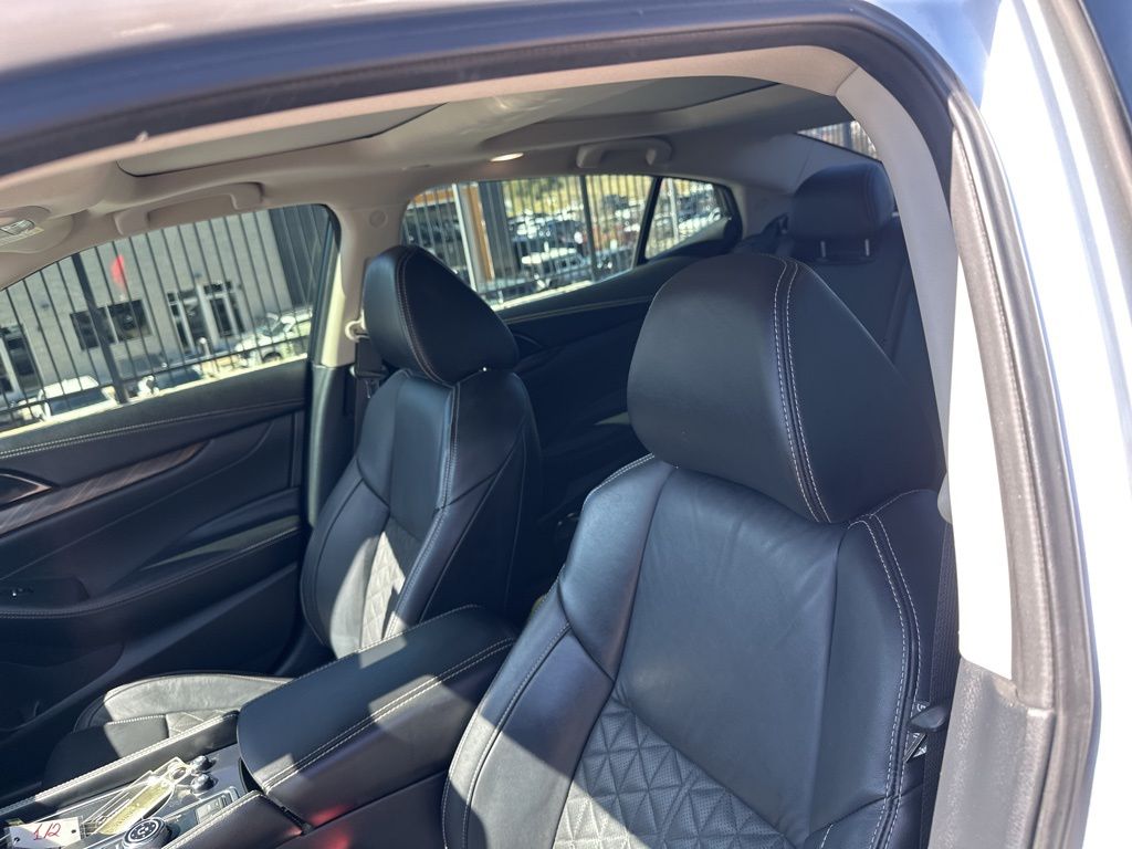 Used Car 2017 Nissan Maxima  Platinum For Sale Under $20,000 In Austin, Texas