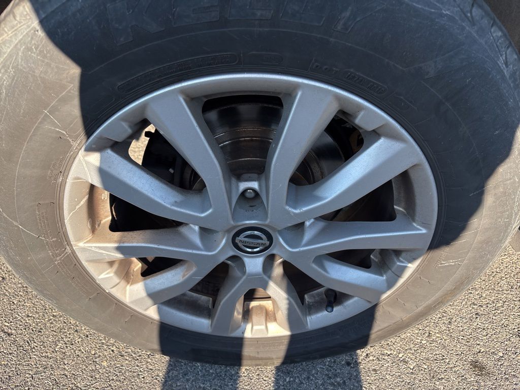 2017 Nissan Rogue — photo 9