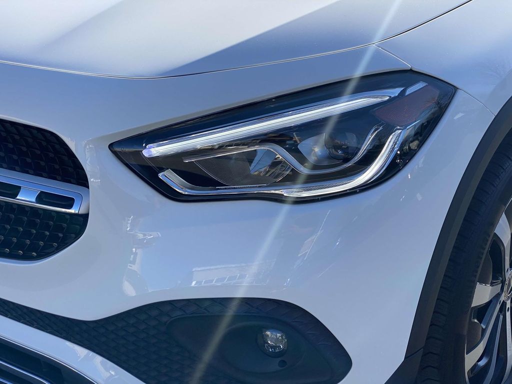 2021 Mercedes-Benz GLA 250 9