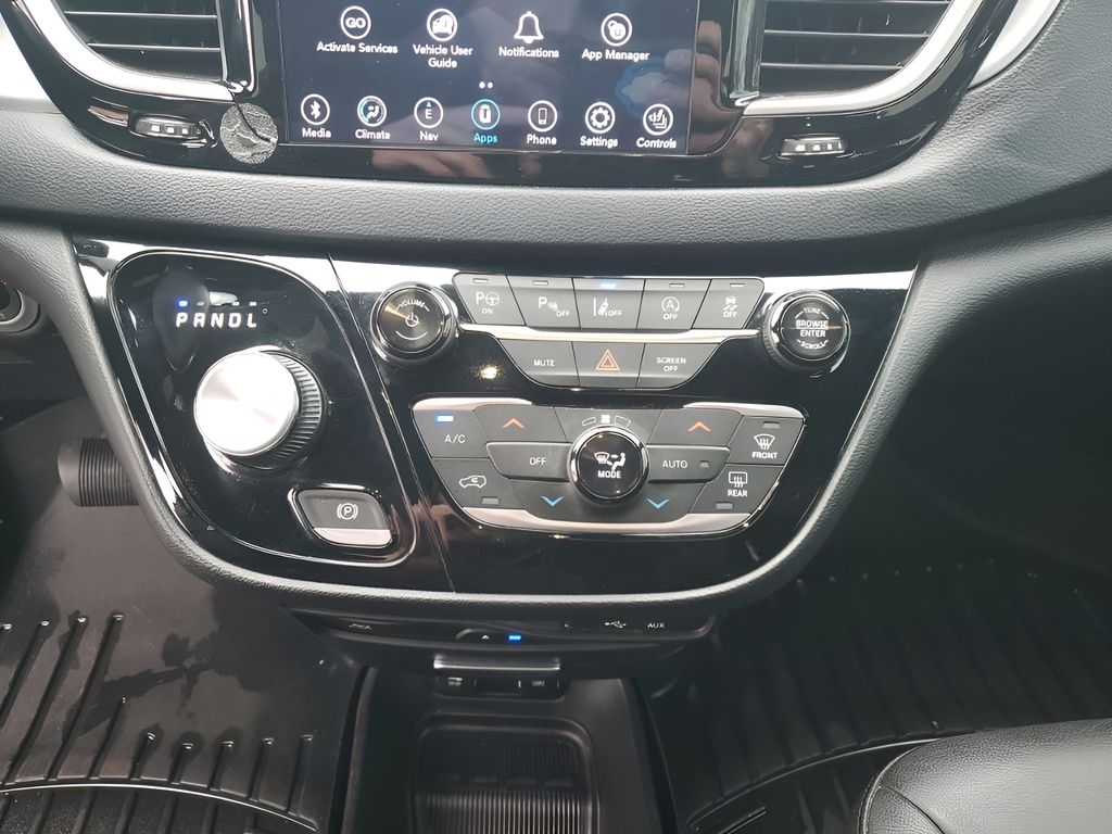 Used Car 2020 Chrysler Pacifica  Touring L Plus For Sale Under $25,000 In Austin, Texas