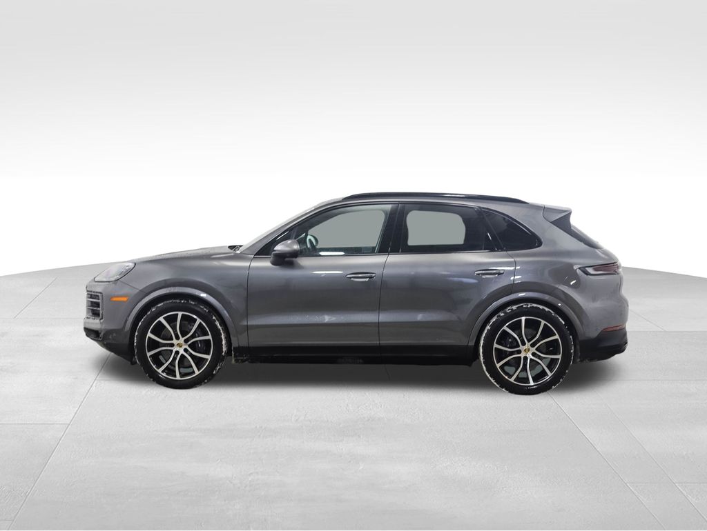 Thumbnail: 2024 Porsche Cayenne - 2