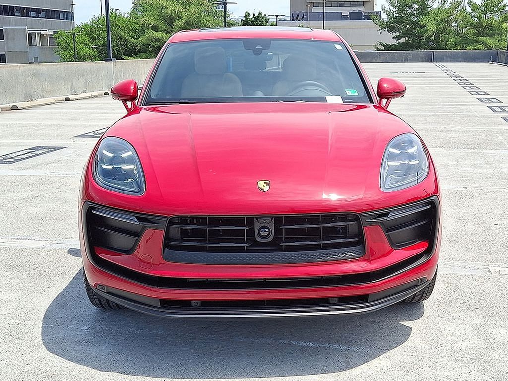 Thumbnail: 2025 Porsche Macan - 6