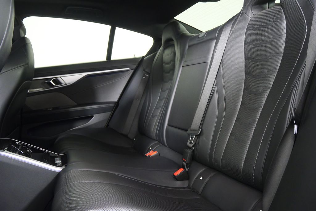 2020 BMW 8 Series M850i xDrive 16