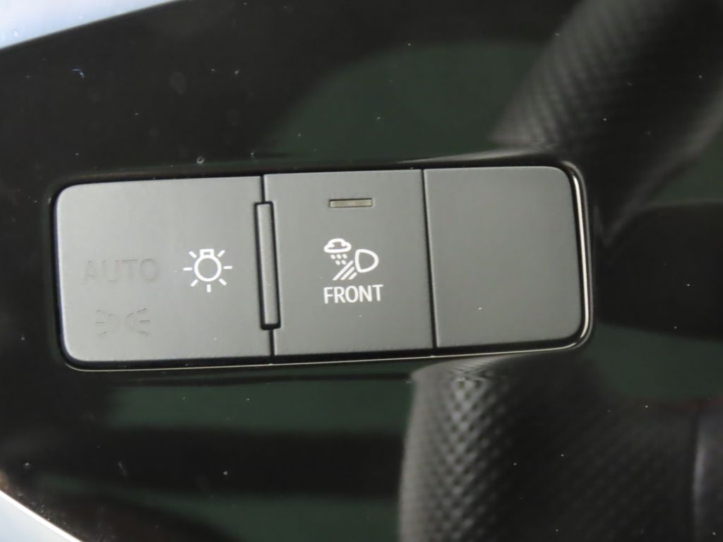 Thumbnail: 2025 Audi Q3 - 20