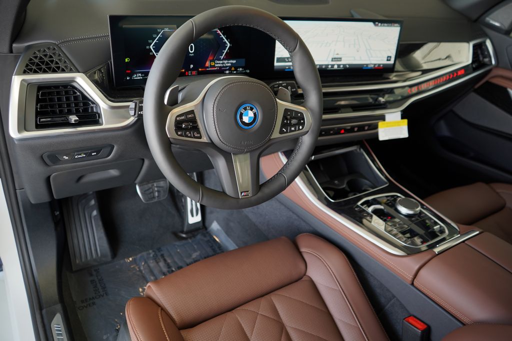Thumbnail: 2026 BMW X5 - 13