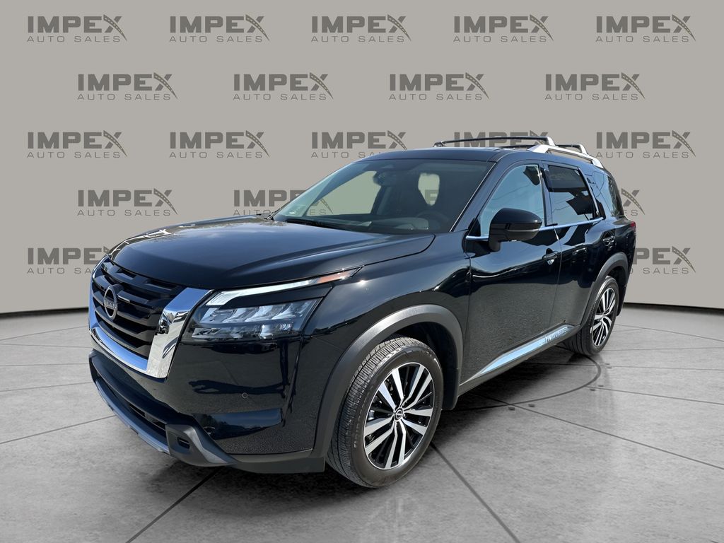 2025 Nissan Pathfinder Platinum FWD