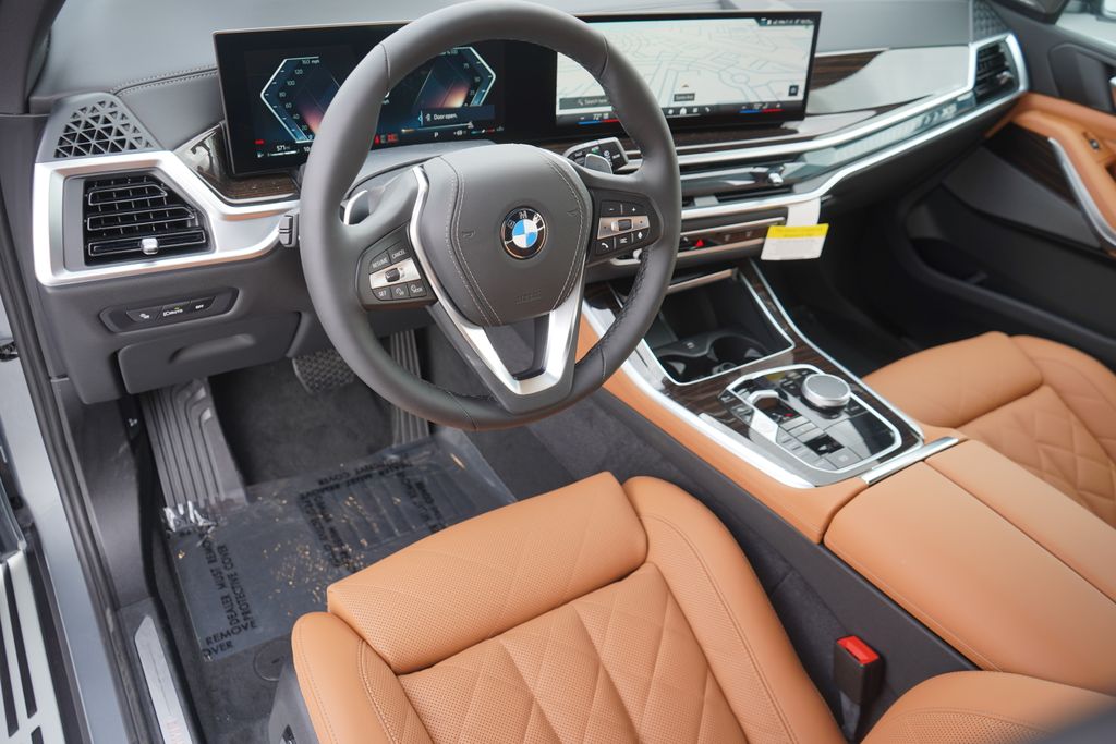 2025 BMW X5 sDrive40i 12