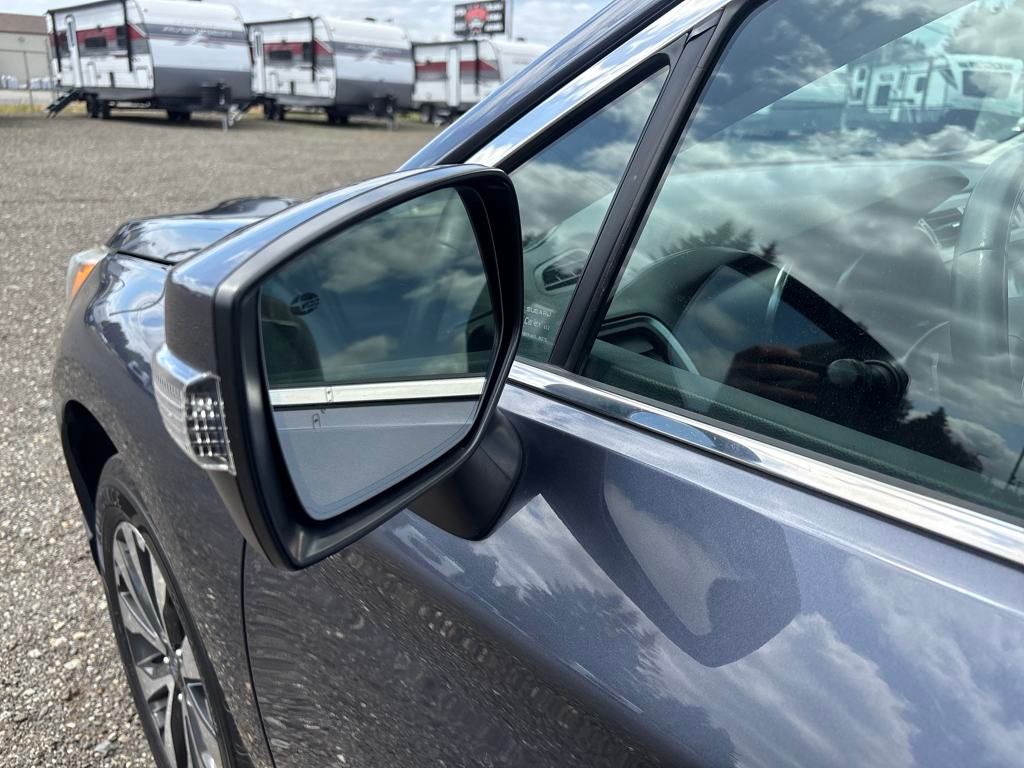 2017 Carbide Gray Metallic Subaru Outback 3.6R AWD SUV