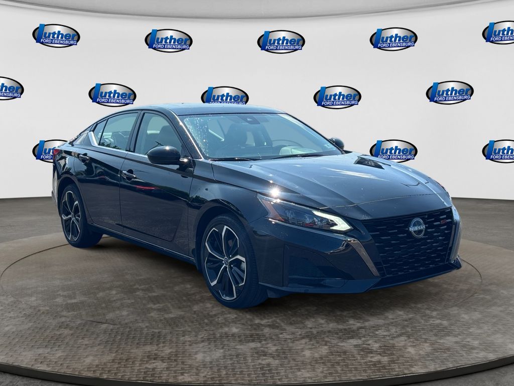 2024 Nissan Altima 2.5 SR Black at Bob Ruth Ford