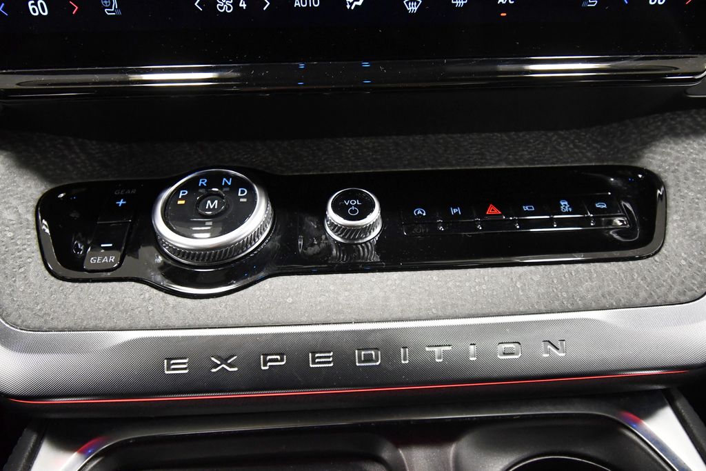 Used 2025 Ford Expedition SUV