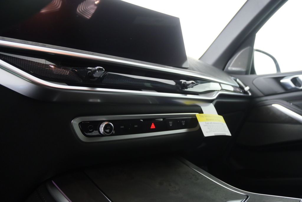 Thumbnail: 2026 BMW X5 - 20