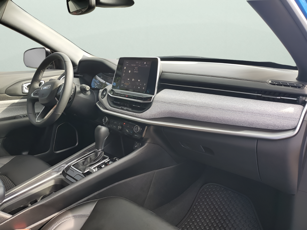 Used Car 2025 Jeep Compass  Latitude For Sale Under $25,000 In Austin, Texas