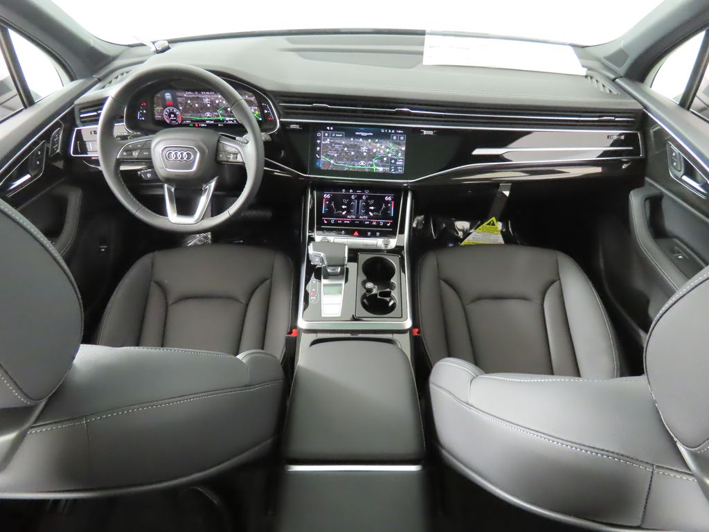 Thumbnail: 2025 Audi Q7 - 11