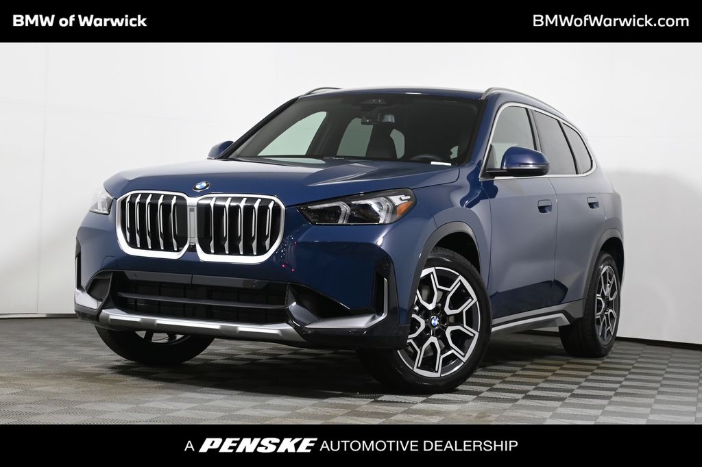 Thumbnail: 2027 BMW X1 - 1