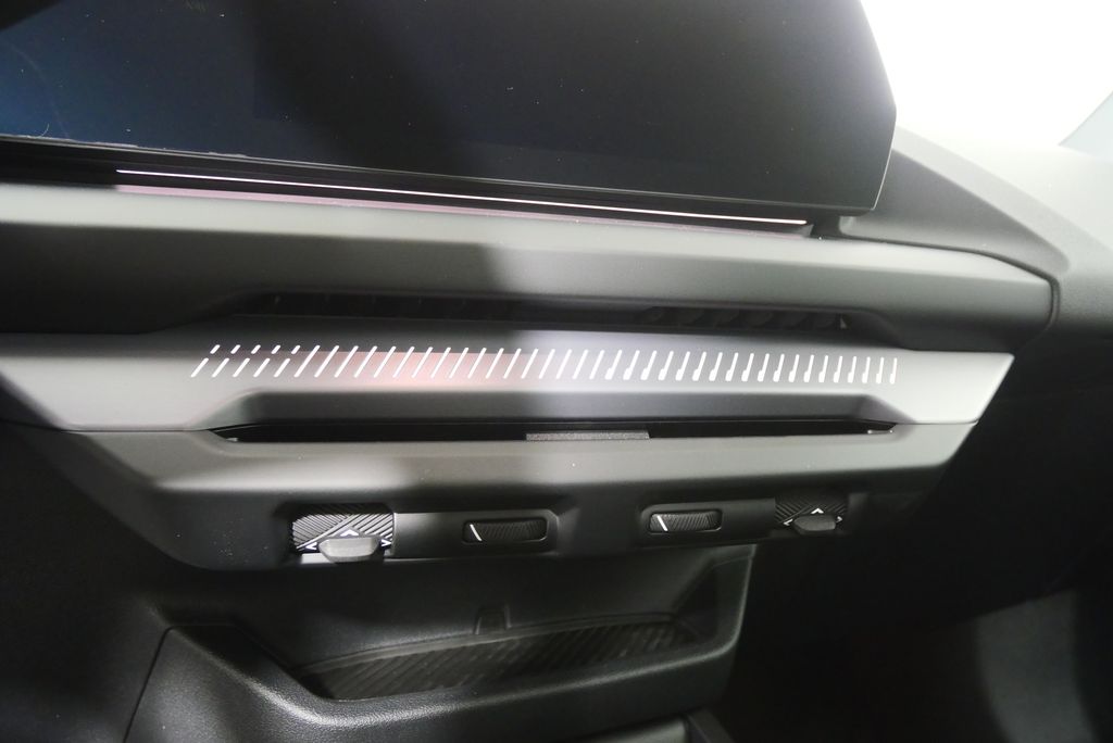 Thumbnail: 2026 BMW 2 Series - 19