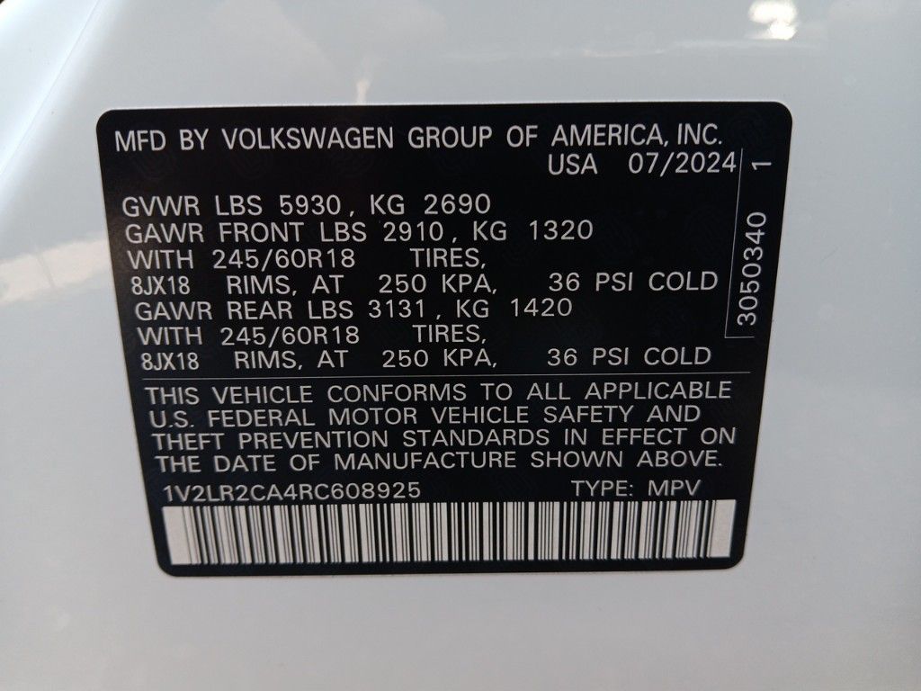 2024 Volkswagen Atlas 2.0T SE 28