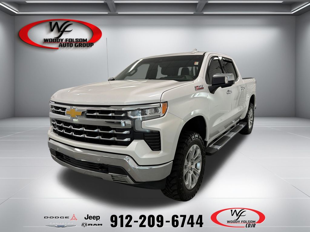 2024 Chevrolet Silverado 1500 LTZ Crew Cab 4WD
