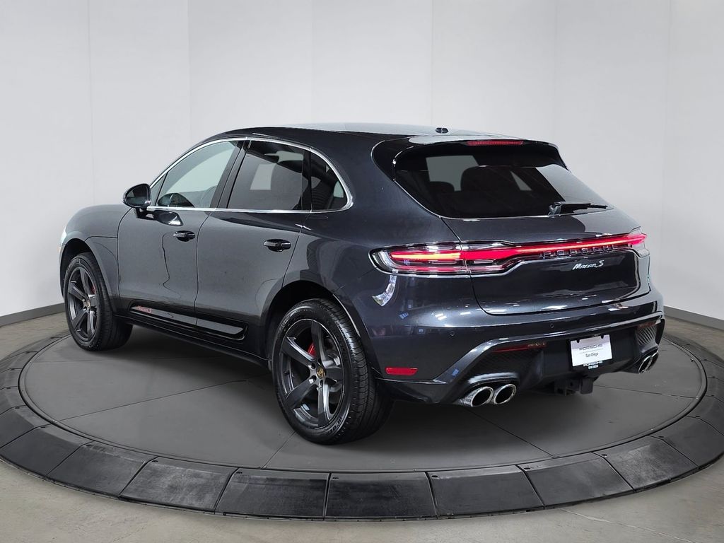 Used 2023  Porsche S image 3