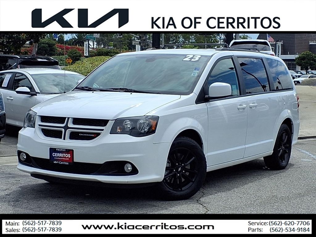 White Knuckle Clearcoat 2019 Dodge Grand Caravan Minivan Front-Wheel Drive 6-Speed Automatic