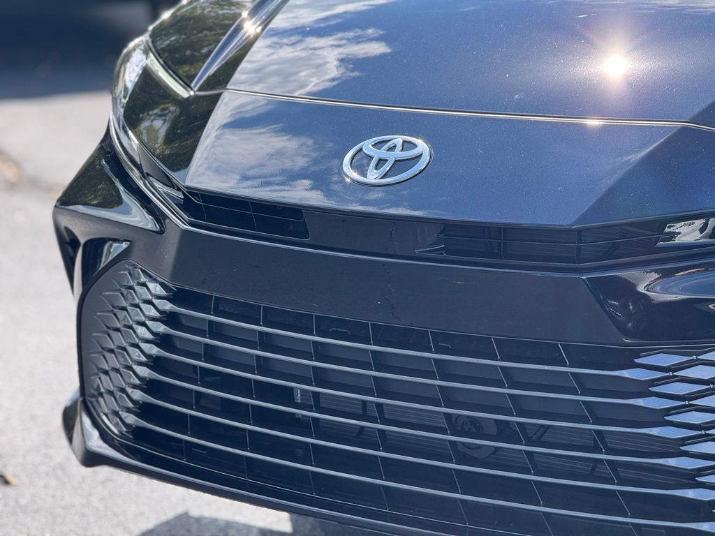 2026 Toyota Camry XLE photo 6