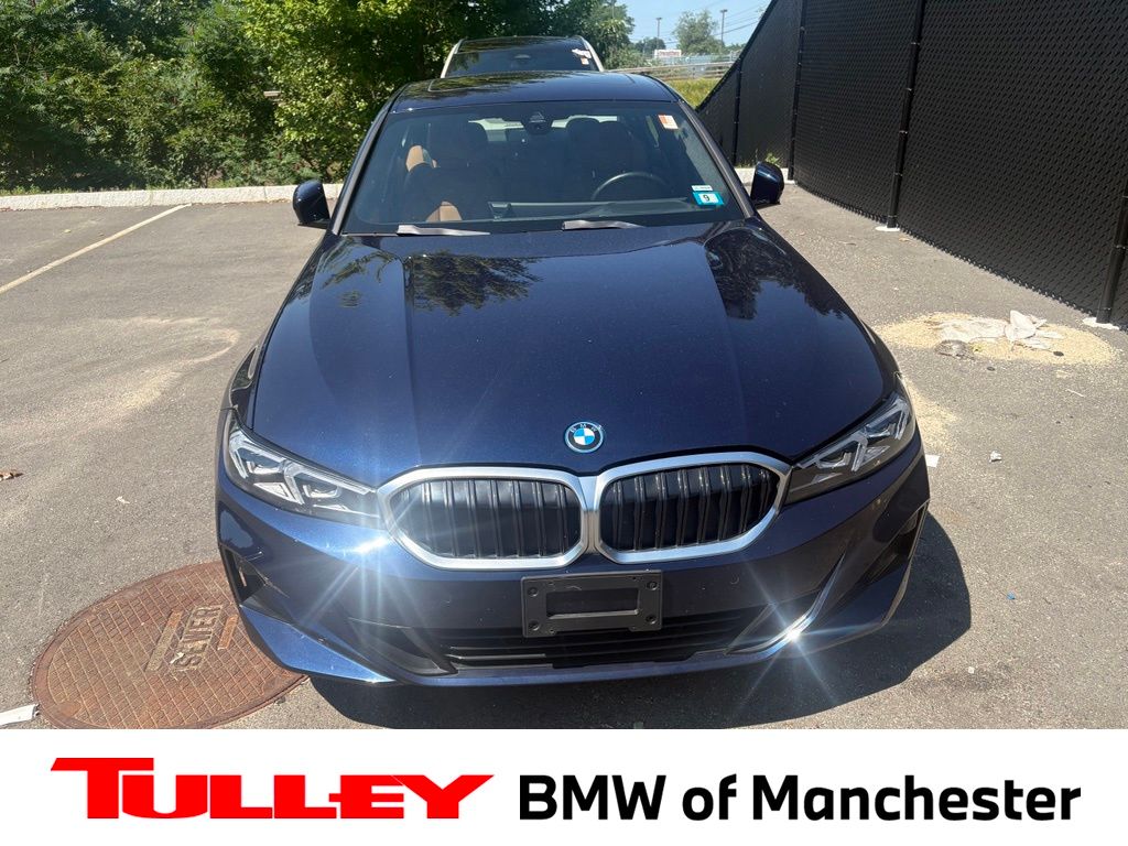  2023 BMW 3 Series 330e Hybrid Plug-in xDrive AWD   