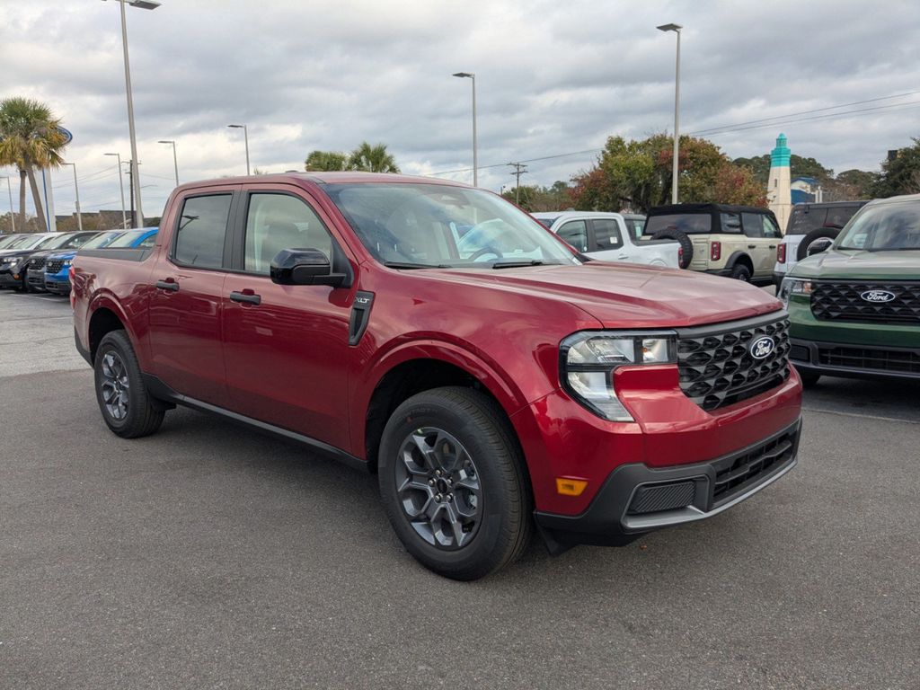 2025 Ford Maverick XLT