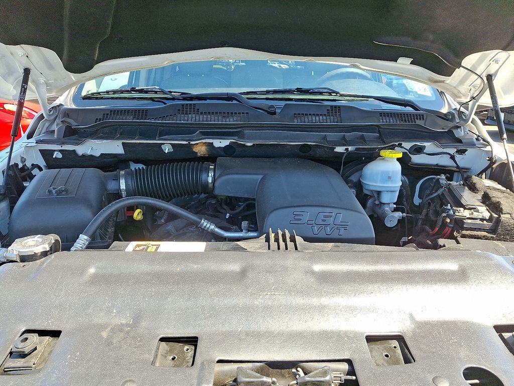 Thumbnail: 2021 RAM 1500 Classic - 28