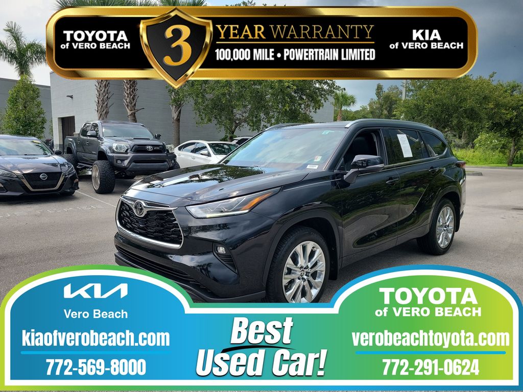 Midnight Black Metallic 2026 Toyota Highlander SUV / Crossover All-Wheel Drive 8-Speed Automatic