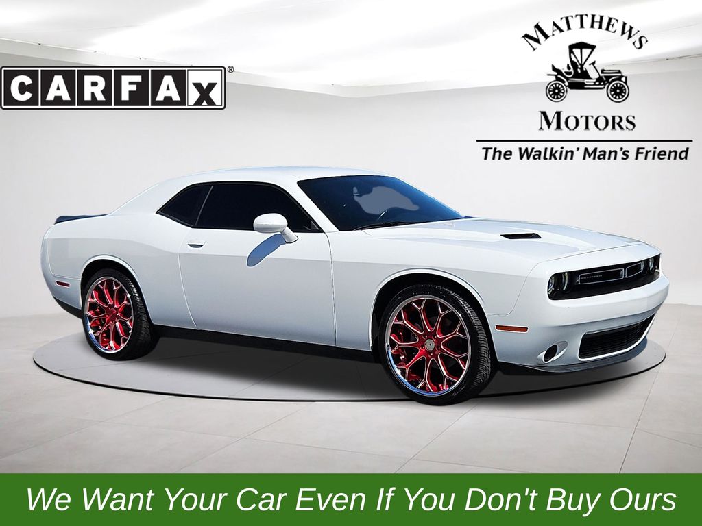 2023 Dodge Challenger SXT Auto's photo